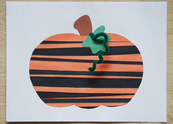 paper strip pumpkin craft